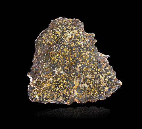 陨石“橄榄陨石”呈现橄榄石模样